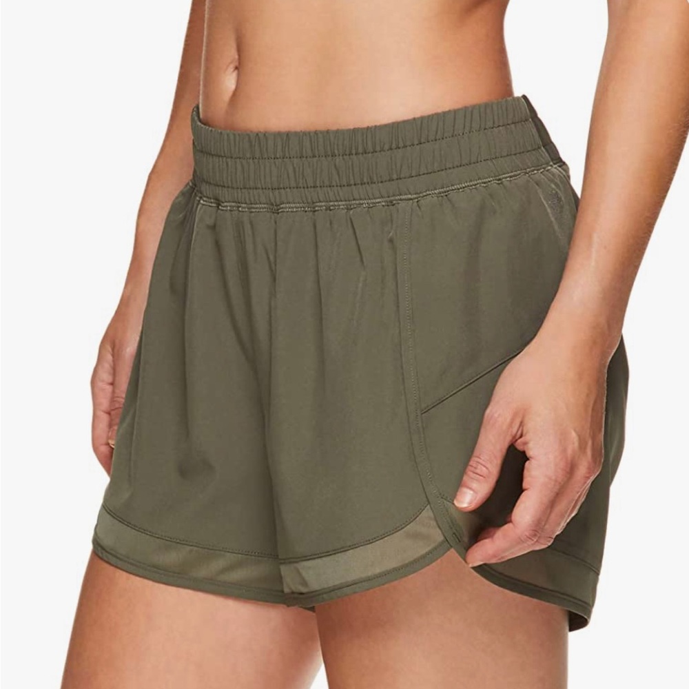 Gaiam Women's Warrior Yoga Short Bike & Running Activewear Shorts Green Size XL - Picture 2 of 9